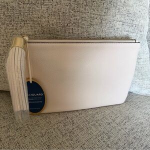 G.I.L.I  NWT Elegant Cream Leather Clutch Bag with Haloguard/RFID Tech 7x10